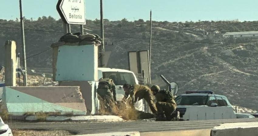 حماس تبارك عملية استهدفت جنوداً غرب رام الله وتنعي منفذها