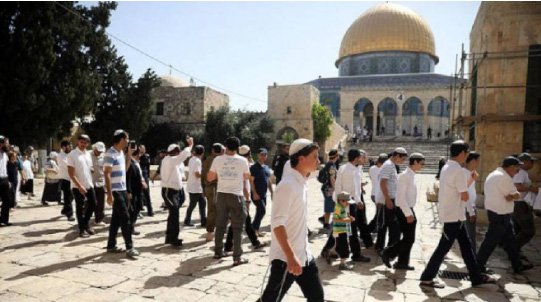 حماس: اقتحام المسجد الإبراهيمي يستوجب نفير الأمة